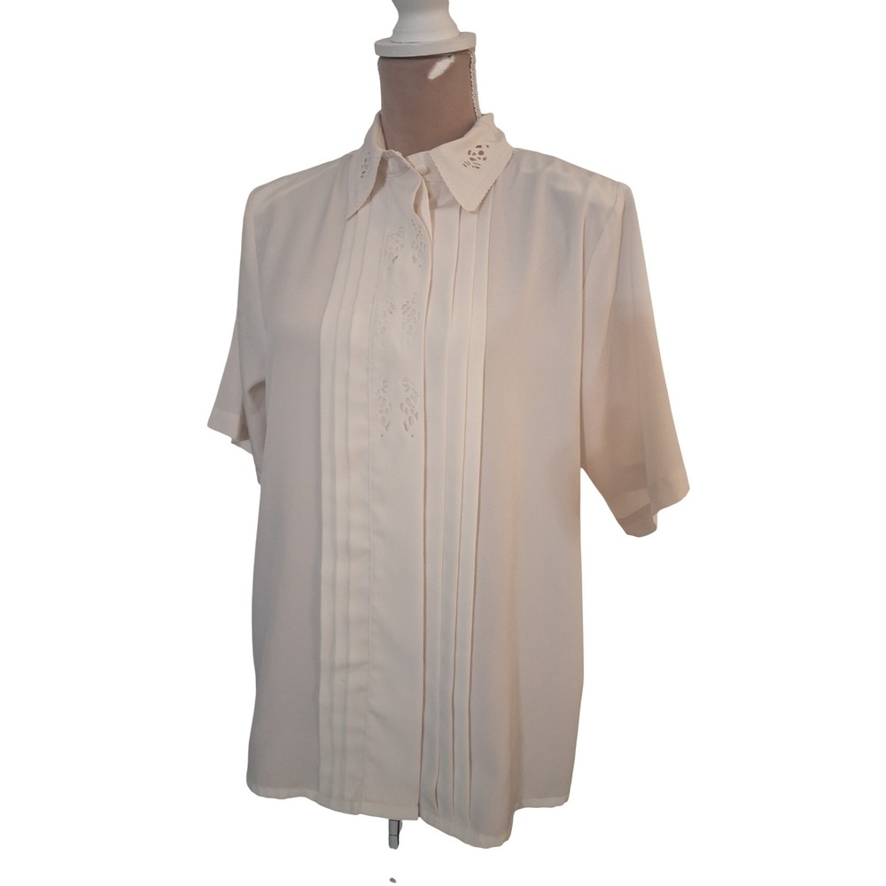 Yves St. Clair Vintage Cream Eyelet Pleated Short Sleeve Blouse Size 12